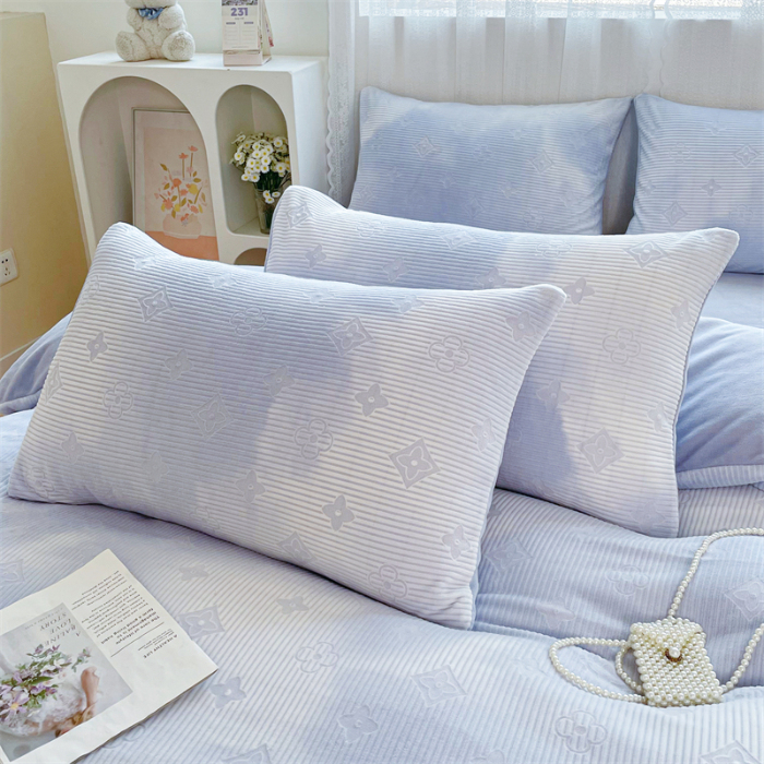 91家纺网 家纺一手货源 找家纺 神州川 直播爆款2024新款欧式烂花3D绣花牛奶绒雕花绒四件套 云中花园