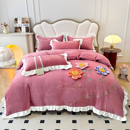 91家纺网 家纺一手货源 找家纺 （总）9斤高端韩版少女心法式公主风贴布绣花牛奶绒四件套小清新绒兔毛绒法莱绒床盖被套丝绒兔毛绒法莱绒床盖被套