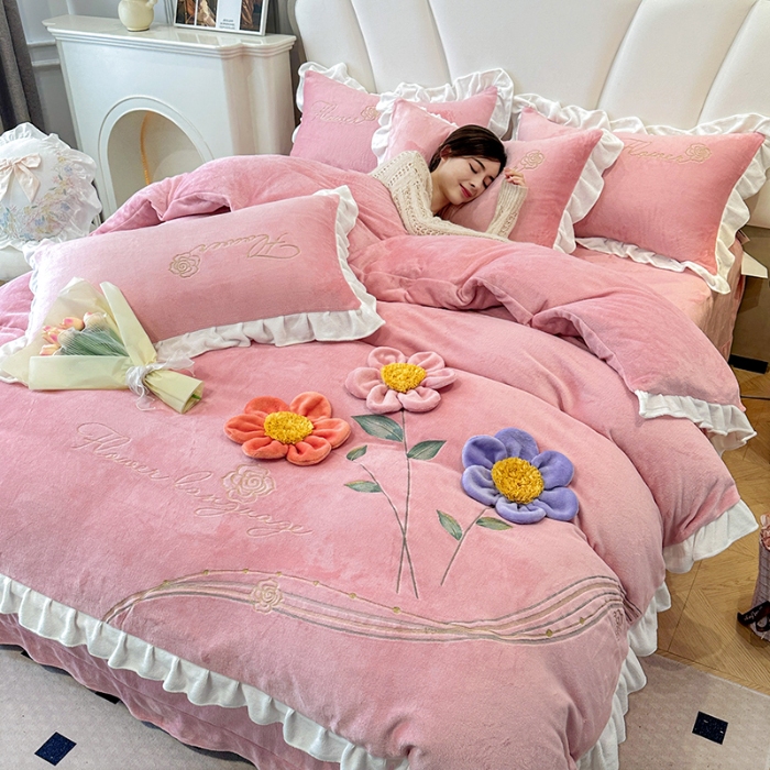 91家纺网 家纺一手货源 找家纺 （总）9斤高端韩版少女心法式公主风贴布绣花牛奶绒四件套小清新绒兔毛绒法莱绒床盖被套丝绒兔毛绒法莱绒床盖被套
