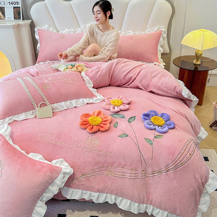 91家纺网 家纺一手货源 找家纺 （总）9斤高端韩版少女心法式公主风贴布绣花牛奶绒四件套小清新绒兔毛绒法莱绒床盖被套丝绒兔毛绒法莱绒床盖被套