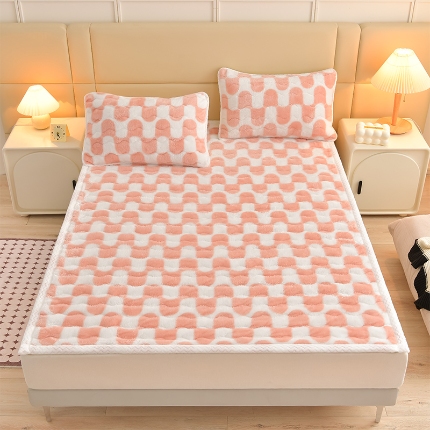 91家纺网 家纺一手货源 找家纺 （总）三友家纺 学生季A类条纹格北极绒夹棉防滑软床护垫 床褥子 学生宿舍床垫