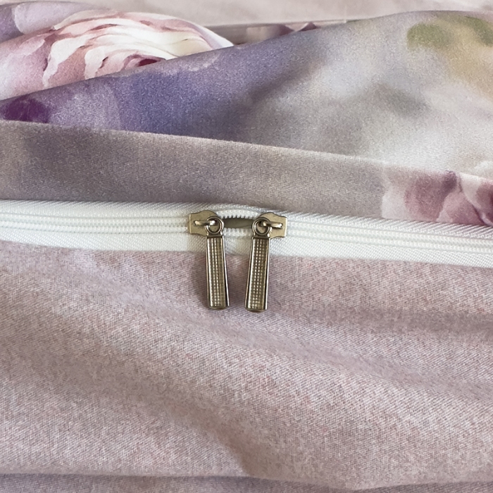 91家纺网 家纺一手货源 找家纺 2024新款全棉加厚长绒棉数码印花四件套 寻觅芳香-紫