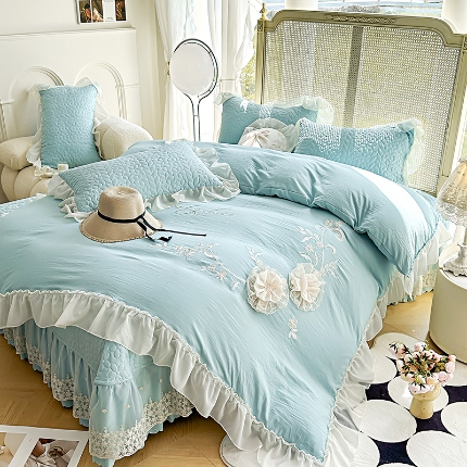 91家纺网 家纺一手货源 找家纺 （总）2025法式公主风水洗棉立体花绣花床盖款四件套蕾丝床盖款三件套韩版贴布绣雪纺花边床盖款四件套