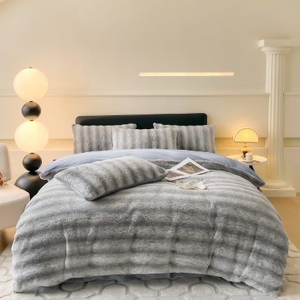 91家纺网 家纺一手货源 找家纺 （总）经年 2025年新款 450高克重 兔兔绒牛奶绒床裙款四件套-布拉格系列