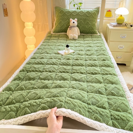 91家纺网 家纺一手货源 找家纺 （总）源舍 2024新款塔芙蓉学生宿舍夹棉床垫