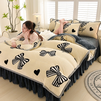 91家纺网 家纺一手货源 找家纺 牵依 2025新款直播床裙小清新印花牛奶绒四件套法兰绒四件套 花蝴蝶