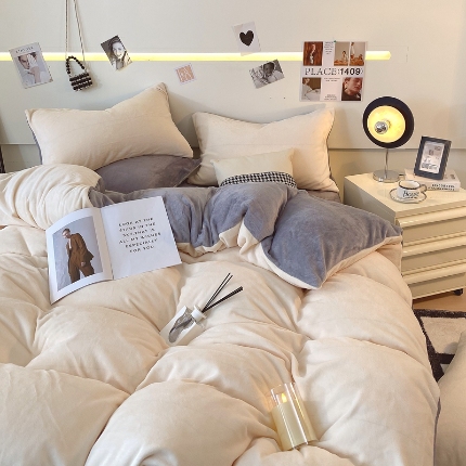 91家纺网 家纺一手货源 找家纺 （总）2025新款 【风格二】纯色牛奶绒四件套牛奶绒被套雪花绒被套塔芙绒被套金貂绒四件套雕花绒四件套直播跨境外贸