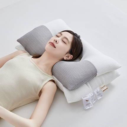 91家纺网 家纺一手货源 找家纺 （总）乐可 2024新款双层护颈深睡枕 枕头枕芯40x68cm