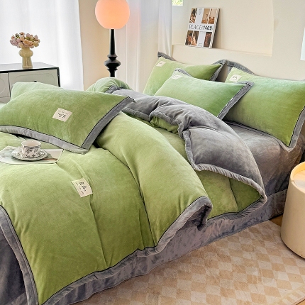 91家纺网 家纺一手货源 找家纺 （总）喜梦缘 2025新款高克重纯色牛奶绒宽边工艺款四件套