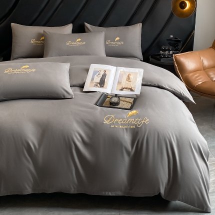 91家纺网 家纺一手货源 找家纺 （总）伊梵居 2025新款梦羽系列刺绣水洗棉磨毛四件套