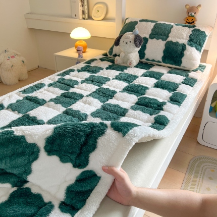 91家纺网 家纺一手货源 找家纺 （总）眠势力 2025新款北极绒学生床垫加绒床褥子秋冬保暖夹棉床护垫