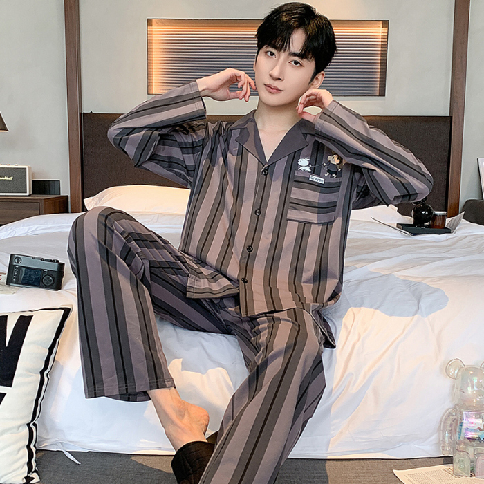 91家纺网 家纺一手货源 找家纺 春秋季新款纯棉休闲简约睡衣高级质量家居服夏季男士宽松舒适睡衣翻领 89314