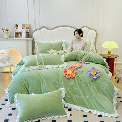 91家纺网 家纺一手货源 找家纺 9斤高端韩版少女心法式公主风贴布绣花牛奶绒四件套小清新绒兔毛绒法莱绒床盖被套丝绒兔毛绒法莱绒床盖被套