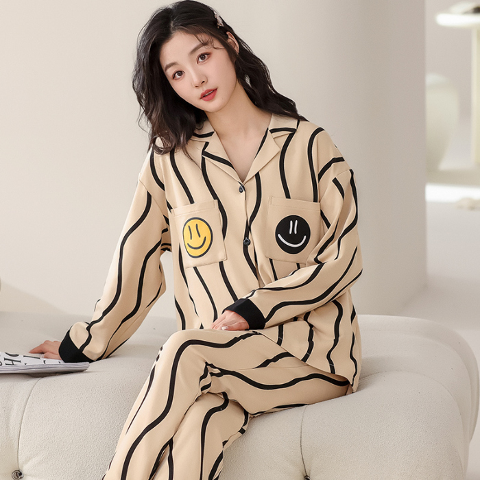 91家纺网 家纺一手货源 找家纺 洛兰沙 春秋季纯棉开衫翻领睡衣少女卡通甜美长袖可外穿家居服套装 715女