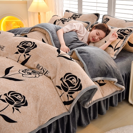 91家纺网 家纺一手货源 找家纺 （总）牵依 2025 直播爆款高克重加厚牛奶绒四件套法兰绒四件套珊瑚绒