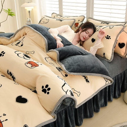 91家纺网 家纺一手货源 找家纺 （总）牵依 2025 直播爆款高克重加厚牛奶绒四件套法兰绒四件套珊瑚绒