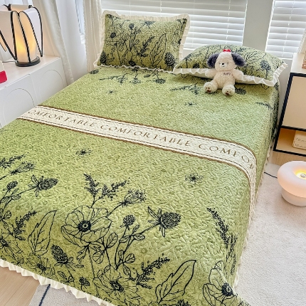 91家纺网 家纺一手货源 找家纺 （总）岚吉家纺 2025新款牛奶绒小花边床盖三件套