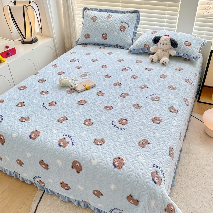 91家纺网 家纺一手货源 找家纺 （总）岚吉家纺 2025新款牛奶绒小花边床盖三件套