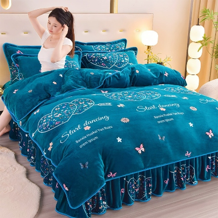 91家纺网 家纺一手货源 找家纺 （总）橘姿 2025新款8-9斤床裙款牛奶绒四件套金貂绒法兰绒宝宝绒