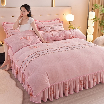 91家纺网 家纺一手货源 找家纺 （总）橘姿 2025新款8-9斤床裙款牛奶绒四件套金貂绒法兰绒宝宝绒