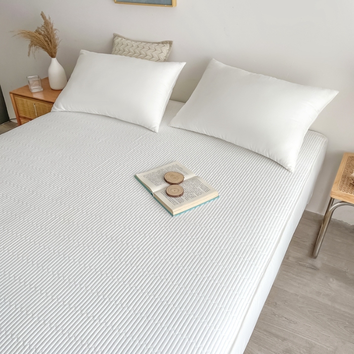 91家纺网 家纺一手货源 找家纺 13372全棉夹棉床笠 笠高32cm 白色