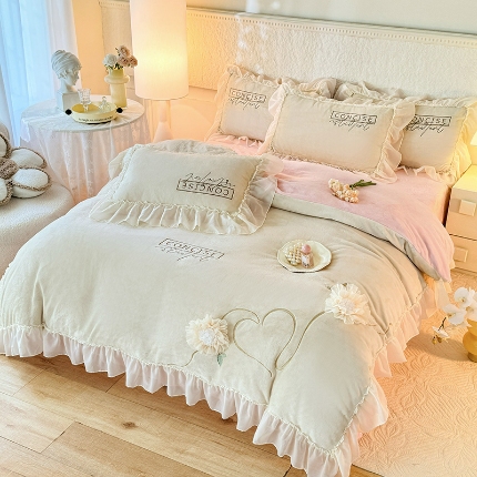 91家纺网 家纺一手货源 找家纺 （总）2025秋冬新款230g法式公主粉少女心牛奶绒四件套法莱绒金貂绒兔兔绒牛奶绒床裙款四件套绒床盖款四件套