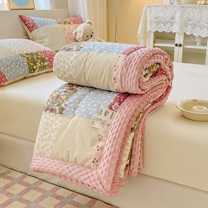 91家纺网 家纺一手货源 找家纺 （总）梦依依 2025新款全棉豆豆绒大豆被纯棉冬被春秋被儿童豆豆被