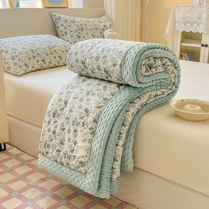 91家纺网 家纺一手货源 找家纺 （总）梦依依 2025新款全棉豆豆绒大豆被纯棉冬被春秋被儿童豆豆被