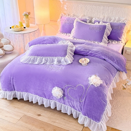 91家纺网 家纺一手货源 找家纺 （总）苏米娜2024秋冬新款230g法式公主粉少女心牛奶绒四件套法莱绒金貂绒兔兔绒牛奶绒床裙款四件套绒床盖款四件套