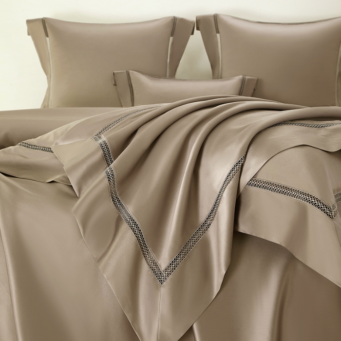 91家纺网 家纺一手货源 找家纺 【2024】140支140S全棉纯色四件套镂空款可选多件套可定制 豪庭摩卡