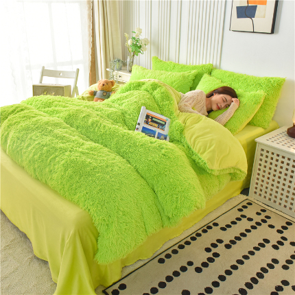 91家纺网 家纺一手货源 找家纺 鑫喜莱 2024新款长毛绒四件套 抹茶绿