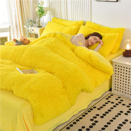 91家纺网 家纺一手货源 找家纺 鑫喜莱 2024新款长毛绒四件套 亮黄