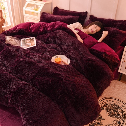 91家纺网 家纺一手货源 找家纺 （总）经年 2025年新款 纯色水貂绒水晶绒长毛绒保暖牛奶绒兔绒四件套 跨境直销