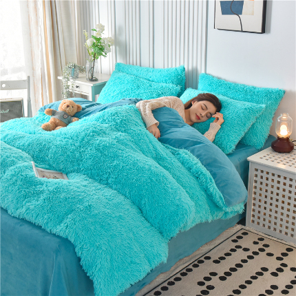 91家纺网 家纺一手货源 找家纺 鑫喜莱 2024新款长毛绒四件套 湖蓝