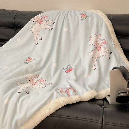 91家纺网 家纺一手货源 找家纺 顾里 2024新款韩系牛奶羊羔绒毯 樱桃小羊