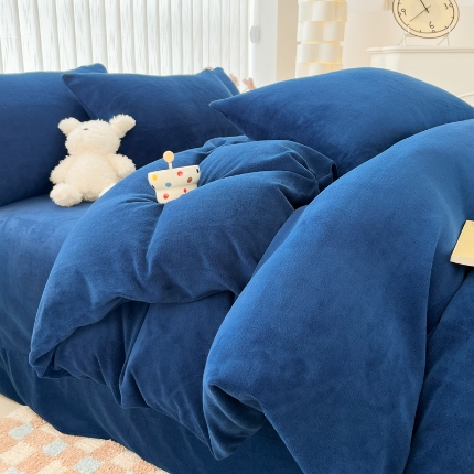 91家纺网 家纺一手货源 找家纺 （总）言熙居 2024直播新款230克8一9斤牛奶绒四件套