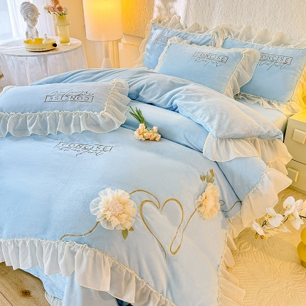 91家纺网 家纺一手货源 找家纺 （总）苏米娜2024秋冬新款230g法式公主粉少女心牛奶绒四件套法莱绒金貂绒兔兔绒牛奶绒床裙款四件套绒床盖款四件套