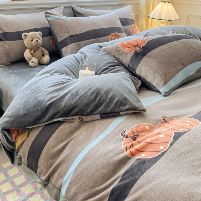 91家纺网 家纺一手货源 找家纺 斯卡诺2025新款直播轻奢爆款小清新牛奶宝宝绒四件套 南瓜日记