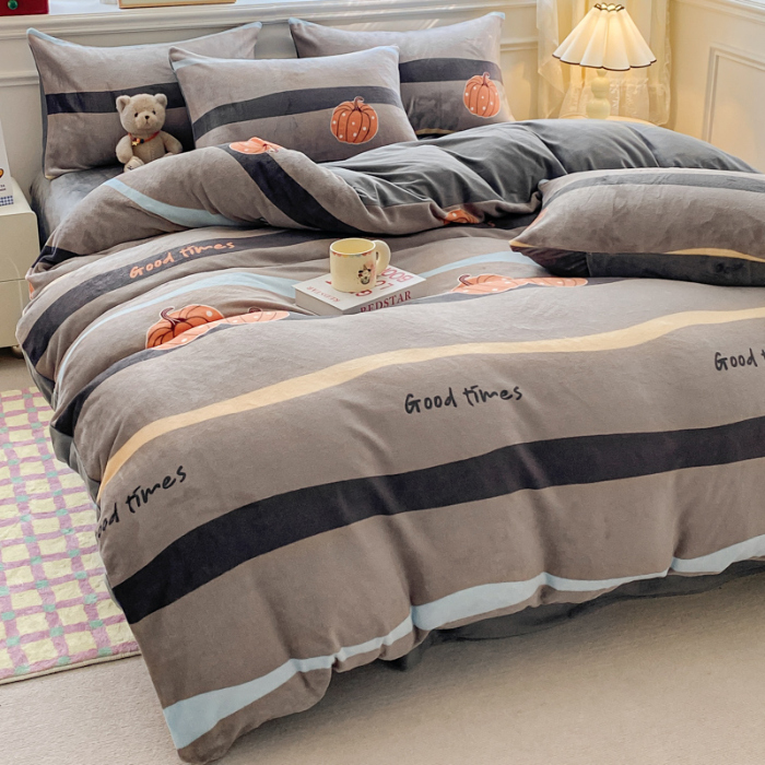 91家纺网 家纺一手货源 找家纺 斯卡诺2025新款直播轻奢爆款小清新牛奶宝宝绒四件套 南瓜日记