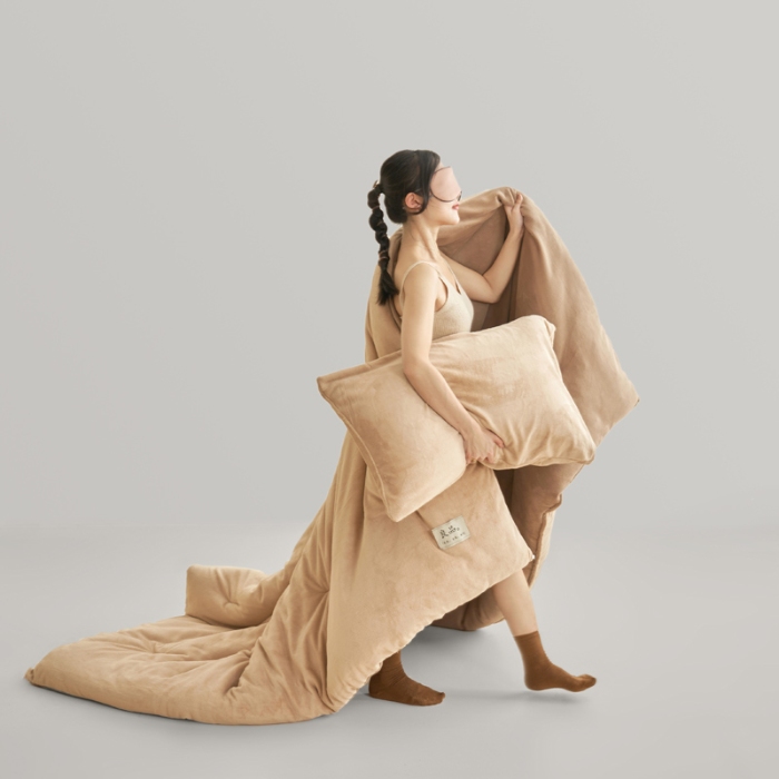 91家纺网 家纺一手货源 找家纺 （总）2024新款双面牛奶绒德绒拼色冬被四件套