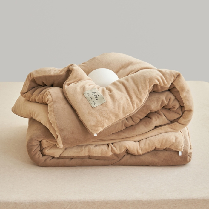 91家纺网 家纺一手货源 找家纺 （总）2024新款双面牛奶绒德绒拼色冬被四件套