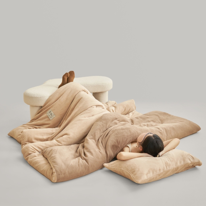 91家纺网 家纺一手货源 找家纺 （总）2024新款双面牛奶绒德绒拼色冬被四件套