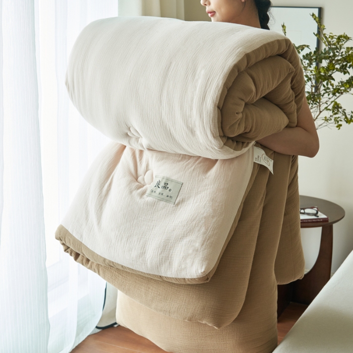 91家纺网 家纺一手货源 找家纺 （总）子由 2024新款双层皱皱纱大豆纤维冬被被子被芯