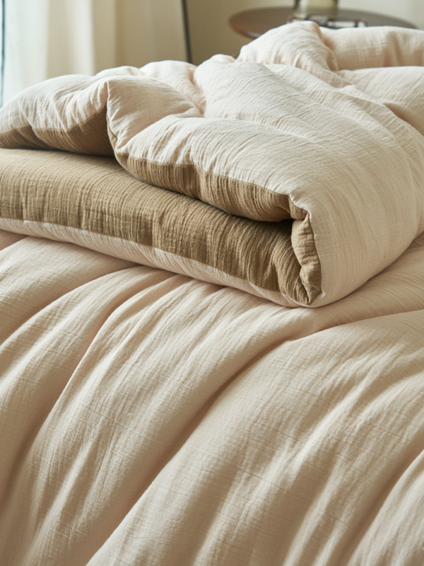 91家纺网 家纺一手货源 找家纺 （总）子由 2024新款双层皱皱纱大豆纤维冬被被子被芯