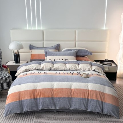 尚品凤凰2025新款高克重印花牛奶绒四件套-工艺款 时光之梦