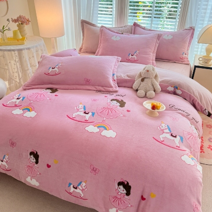 91家纺网 家纺一手货源 找家纺 （总）简如 2025新款冰岛臻绵绒印花系列单被套牛奶绒单被套