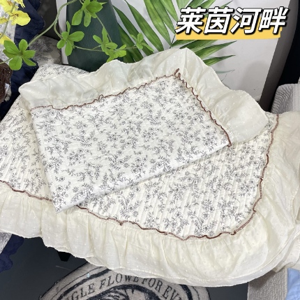 91家纺网 家纺一手货源 找家纺 （总）纯棉床盖被套255×230小香风法式全棉床裙花边夹棉床盖+枕套×2
