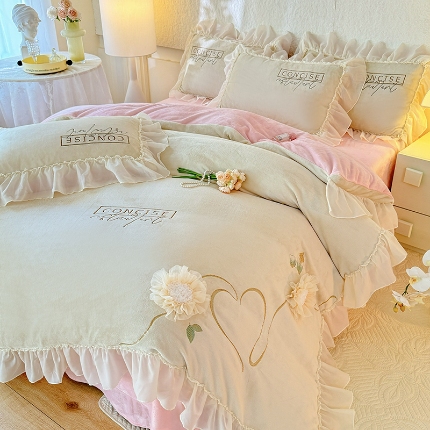 91家纺网 家纺一手货源 找家纺 （总）苏米娜2024秋冬新款230g法式公主粉少女心牛奶绒四件套法莱绒金貂绒兔兔绒牛奶绒床裙款四件套绒床盖款四件套