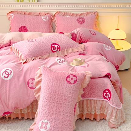 91家纺网 家纺一手货源 找家纺 (总) 铠畅 2025新款加厚牛奶绒床盖四件套