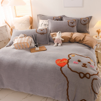 91家纺网 家纺一手货源 找家纺 （总）2025高克重大板绣花牛奶绒四件套 纯色法兰绒毛巾绣法莱绒床笠款